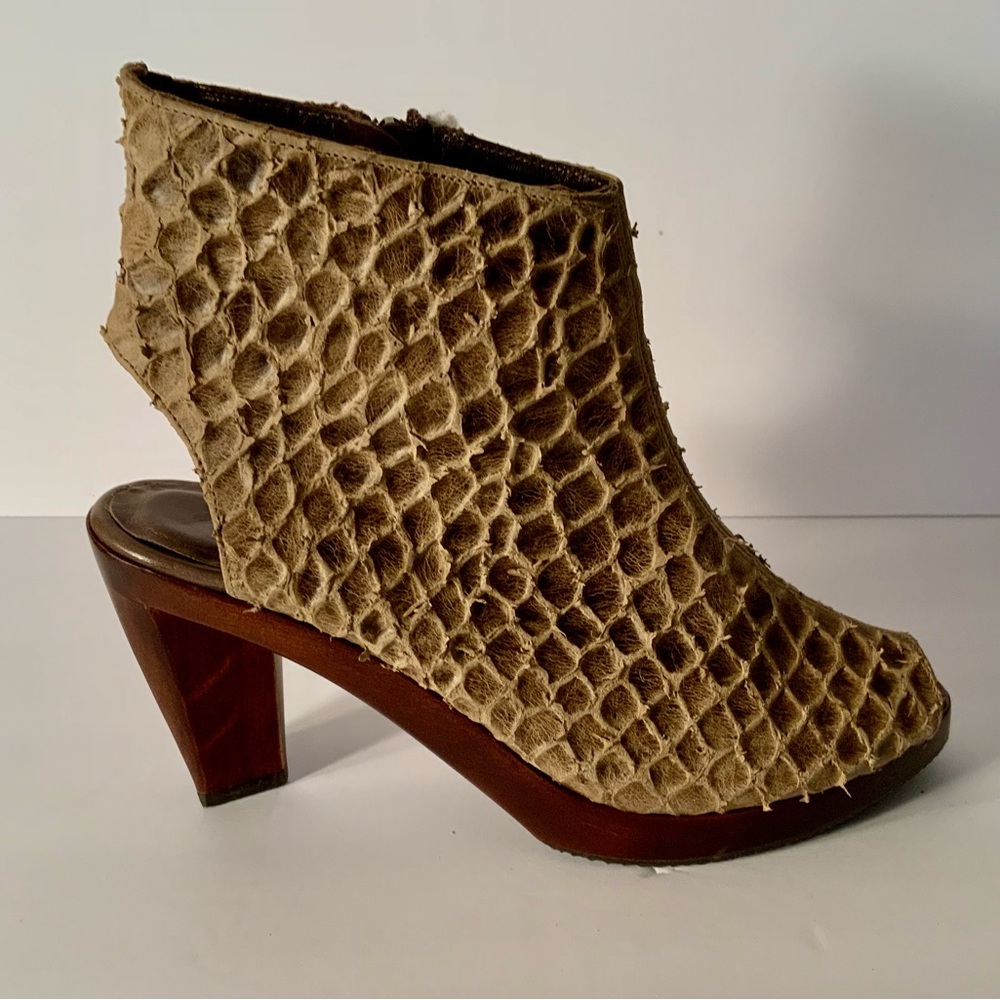 NWOT..SALPY…Leather Ankle Boots